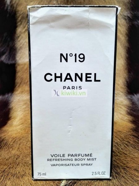 0025-Nước hoa-Chanel No19 Voile Parfume Refreshing Body Mist 75ml0
