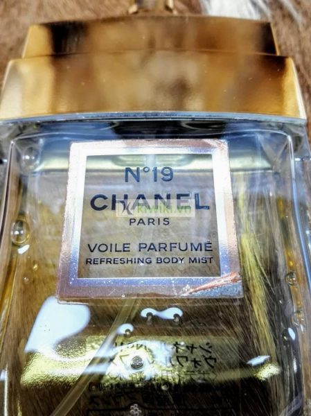 0025-Nước hoa-Chanel No19 Voile Parfume Refreshing Body Mist 75ml8