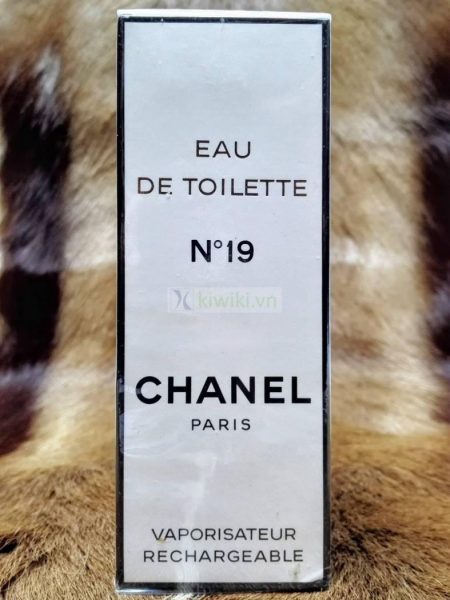 0076-Nước hoa-Chanel No19 EDT Rechargeable spray 50ml0