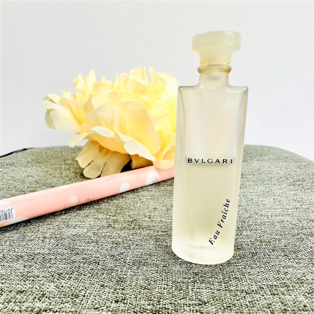0260Bvlgari Eau Fraiche 5mlNước hoa nữĐã sử dụng KIWIKI BOUTIQUE