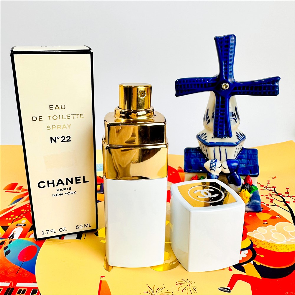 Chanel No22  SMEGO