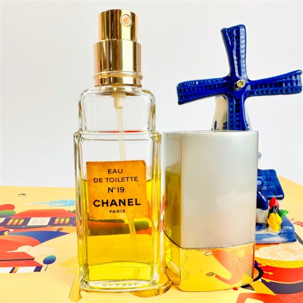 No 19 Chanel Paris by Chanel Eau De Toilette for Women  50ml Buy Online  at Best Price in Egypt  Souq is now Amazoneg
