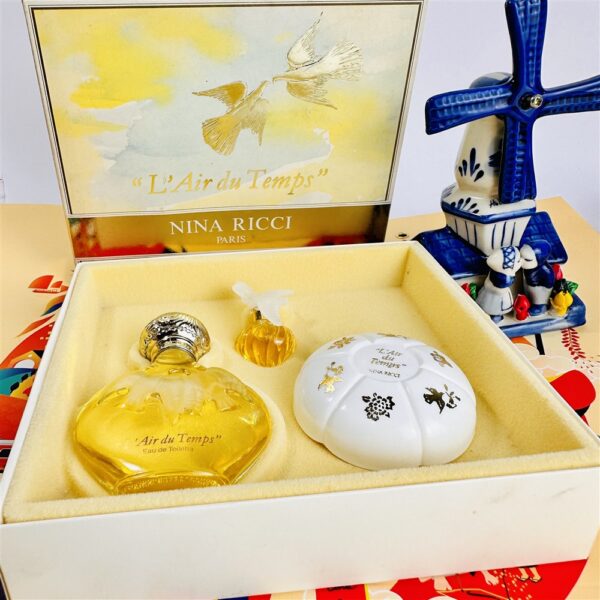 0125-NINA RICCI L’air du temps TRIO gift set-Nước hoa nữ+xà bông-Chưa sử dụng0