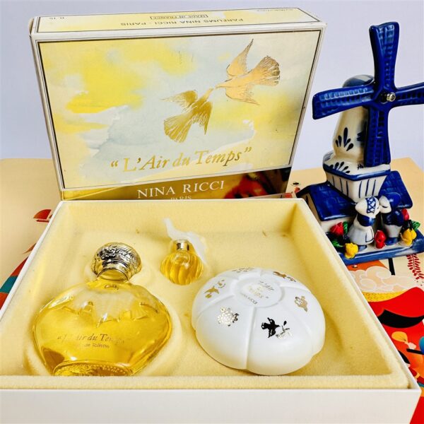 0126-NINA RICCI L’air du temps TRIO gift set-Nước hoa nữ+Xà bông-Chưa sử dụng0