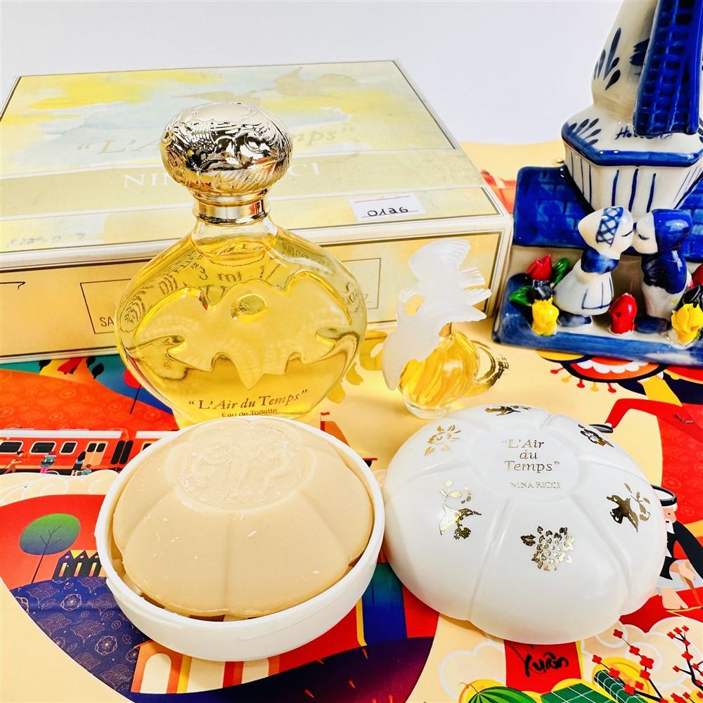 NINA RICCI L'Air du Temps & CHANEL 3点セット NINA RICCI L'Air du Temps & CHANEL 3点セット Nina Ricci L'air du