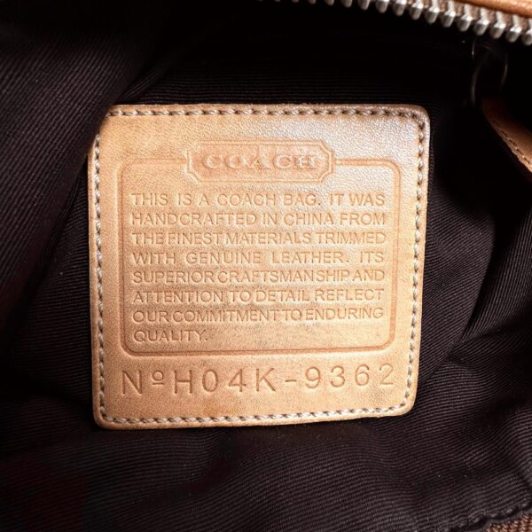 1472-Túi đeo chéo-COACH Signature Leather Slim Crossbody bag12