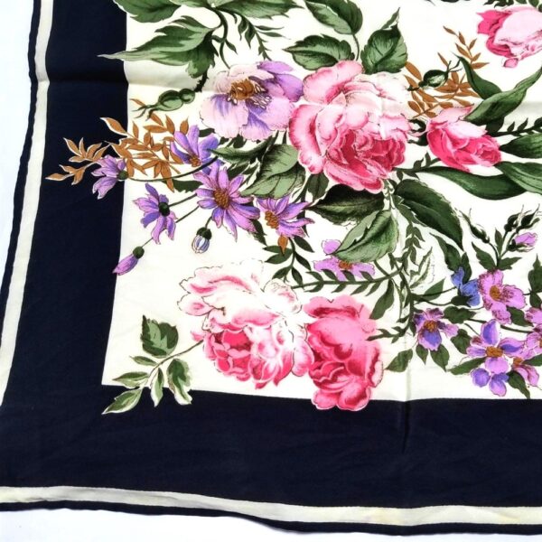 1025-Khăn lụa vuông-Yves Saint Laurent Floral scarf4