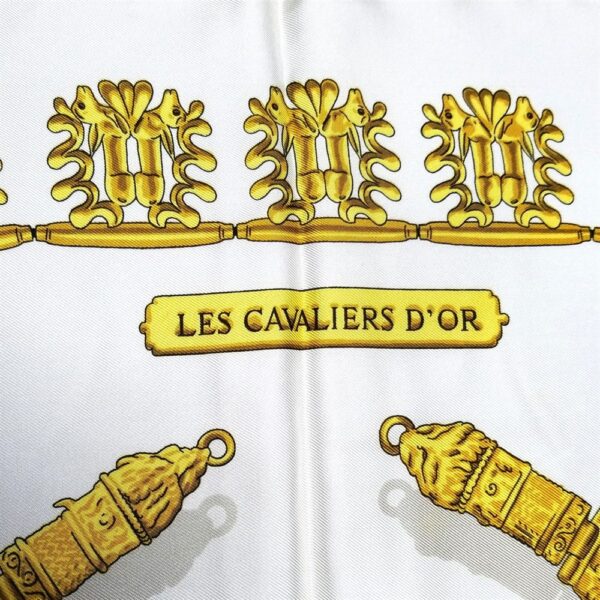 1040-Khăn lụa-HERMES Les Cavaliers D’or Rybal scarf-Gần như mới8