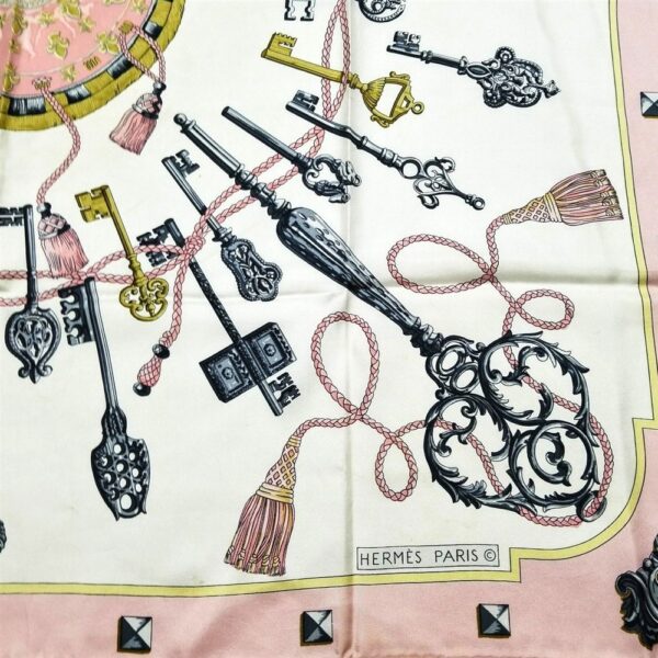 1043-Khăn lụa-HERMES Les Cles key pattern pink edging scarf-Gần như mới3