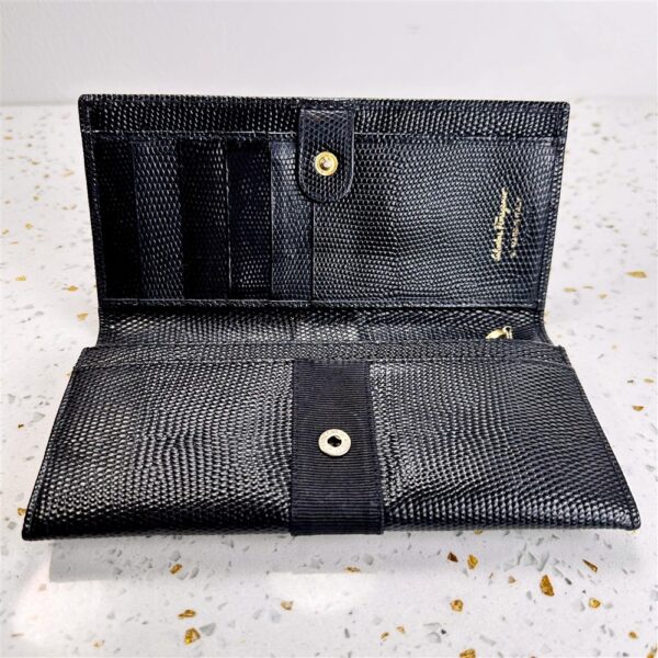 1729-Ví dài nữ-SALVATORE FERRAGAMO Vara black textured leather wallet-Đã sử dụng6