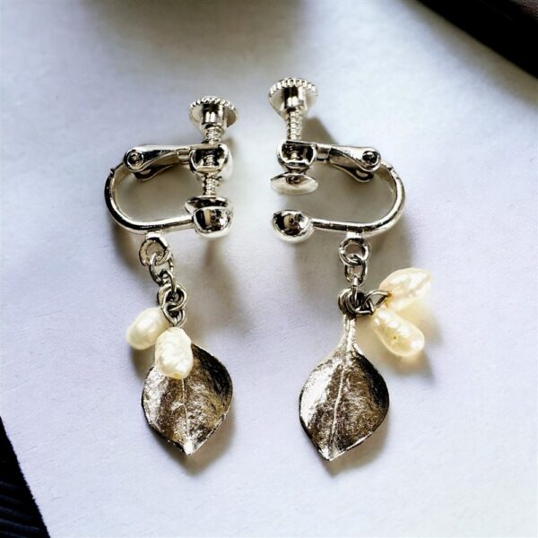 0991-Bông tai nữ-Silver plated Leaf and pearl clip earrings-Như mới0