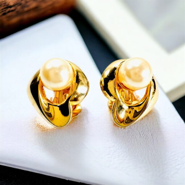 0900-Bông tai nữ-Gold plated & faux pearl clip on earrings-Đã sử dụng0