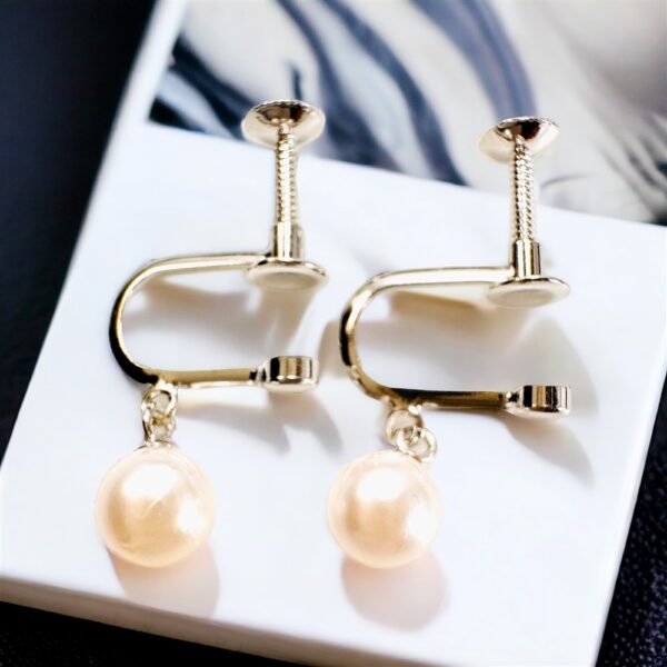 0919-Bông tai nữ-Silver and pearl screw back studs earrings-Như mới0