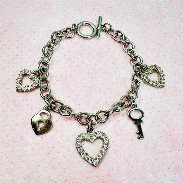 0949-Vòng tay nữ-Stainless steel & crystal heart bracelet-Khá mới1