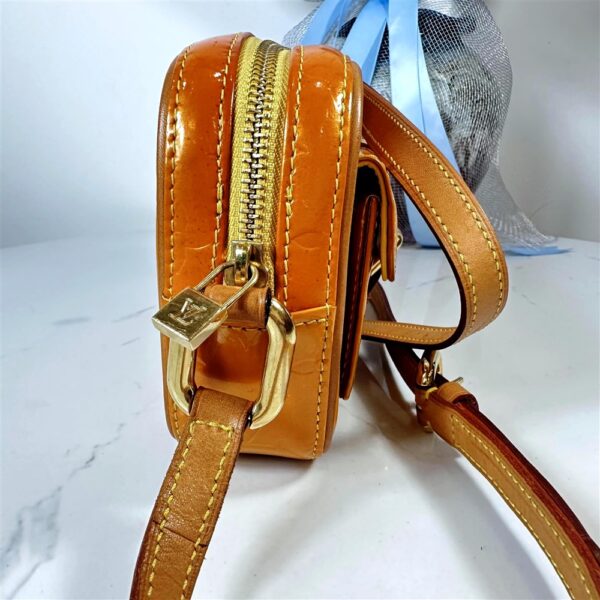 Cloth crossbody bag Louis Vuitton Brown in Cloth  25822777