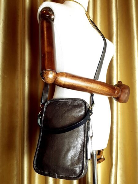 2600-Túi đeo chéo/xách tay-ZEHA Japan leather crossbody bag2