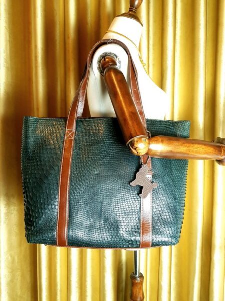 4065-Túi xách tay da trăn-Python leather green tote bag3