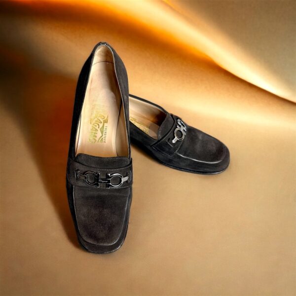 3832-Size 37-37.5-SALVATORE FERRAGAMO suede leather shoes-Giầy da nữ-Đã sử dụng0