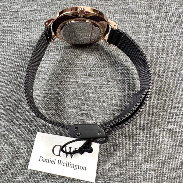 2145-Đồng hồ nữ-Daniel Wellington Classic E32R1 women’s watch (unused)11