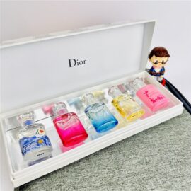 6235-DIOR In Love with Dior mini set (5 x 7.5ml) spray perfumes -Nước hoa nữ-Chưa sử dụng