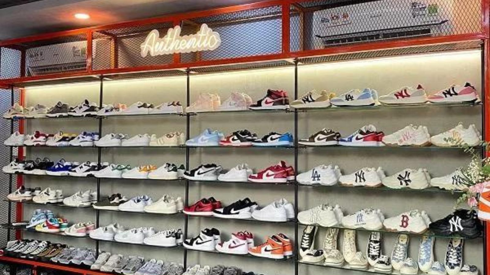 Bèo store - Cửa hàng bán giày secondhand Sài Gòn nổi tiếng