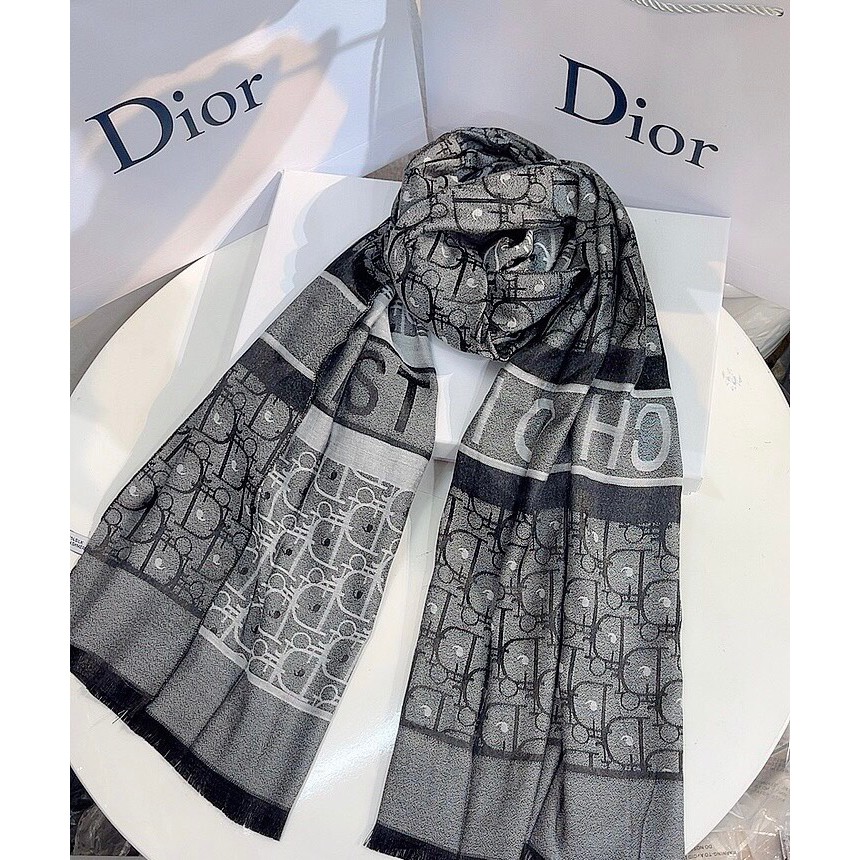Khăn quàng hàng hiệu Dior