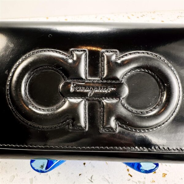 5413-Ví dài nữ-SALVATORE FERRAGAMO black patent leather wallet-Đã sử dụng2