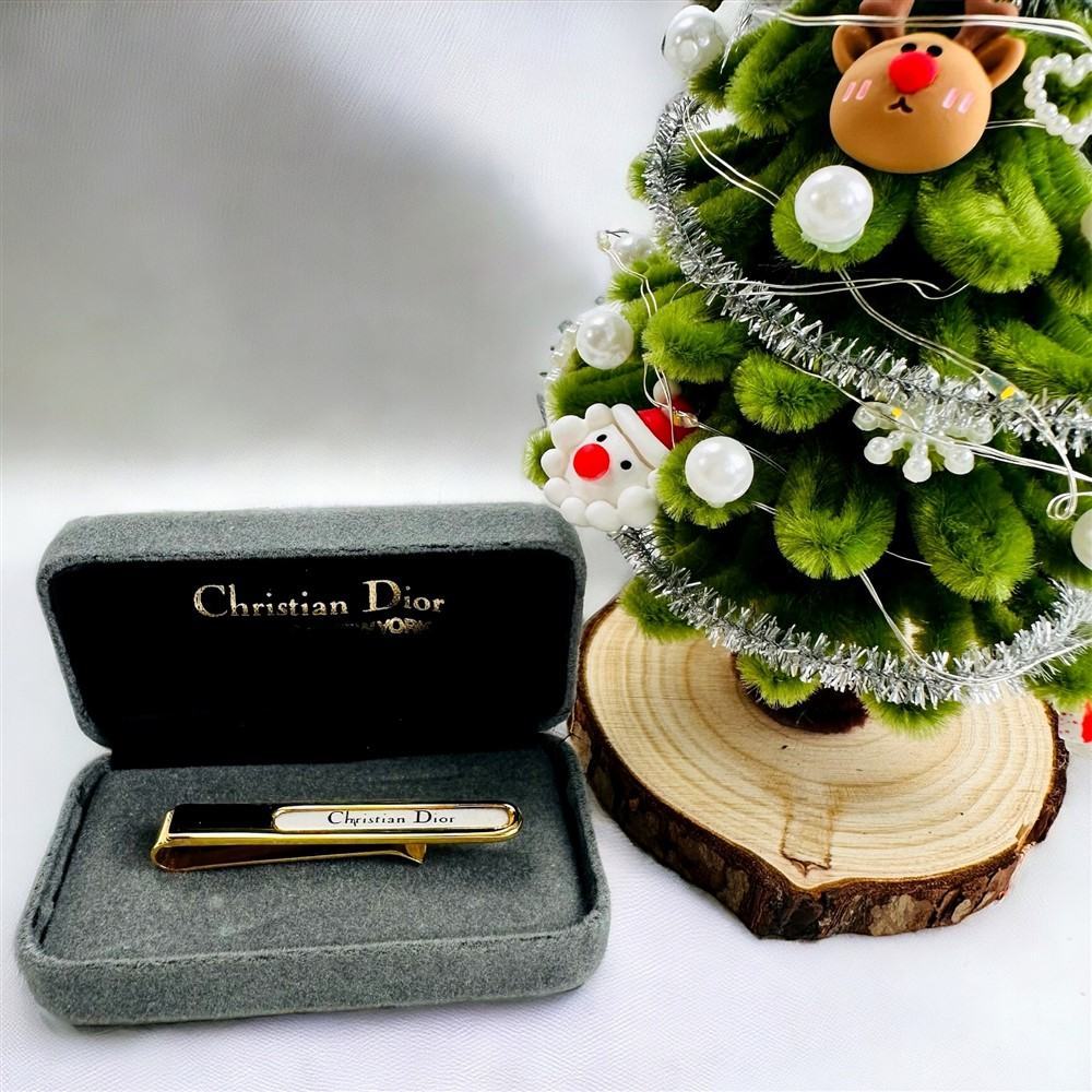 2213CHRISTIAN DIOR Tie BarKẹp cà vạtKhá mới KIWIKI BOUTIQUE