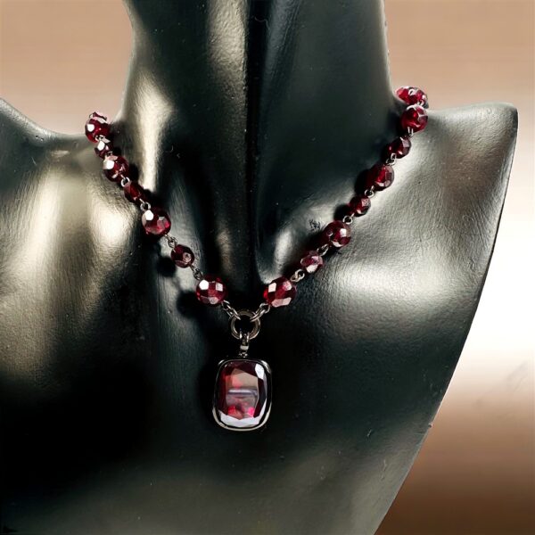 2290-Dây chuyền nữ-CAROLEE faceted smoky red glass necklace-Khá mới1