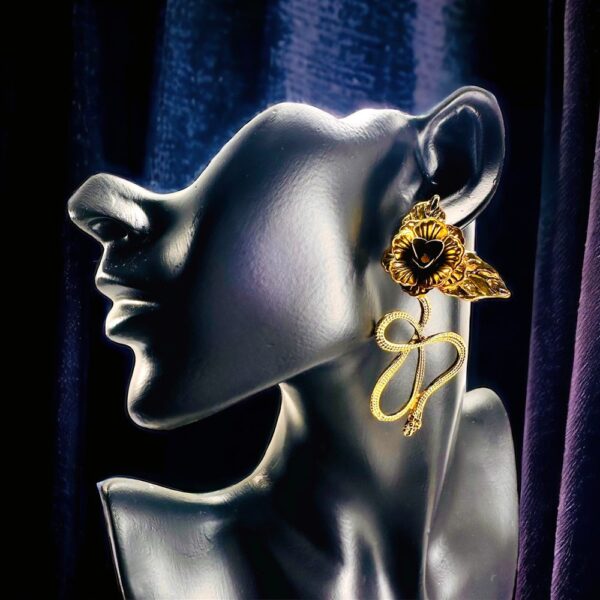 2433-Bông tai nữ-Gold color flower & snake earrings-Mới/chưa sử dụng1