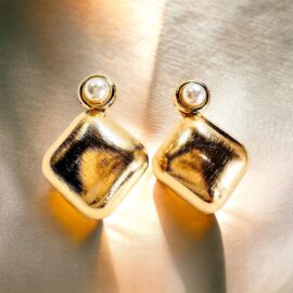 2409-Bông tai nữ-Gold color faux pearl earrings-Mới/chưa sử dụng