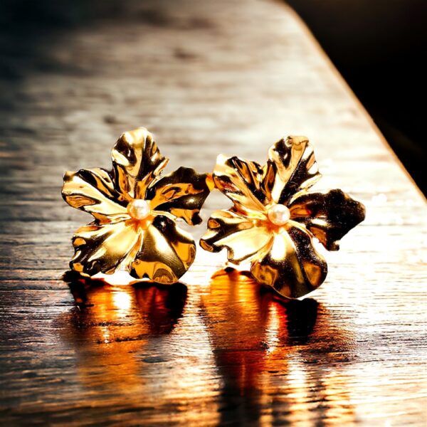 2412-Bông tai nữ-Gold color flower earrings-Mới/chưa sử dụng0
