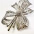 2375-Ghim cài áo-KIGU England bow silver color & rhinestones brooch-Đã sử dụng4