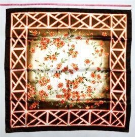 4906-Khăn vuông-Polyester scarf (~88cm x 88cm)-Gần như mới