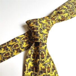 3629-Caravat-SALVATORE FERRAGAMO silk tie-Gần như mới