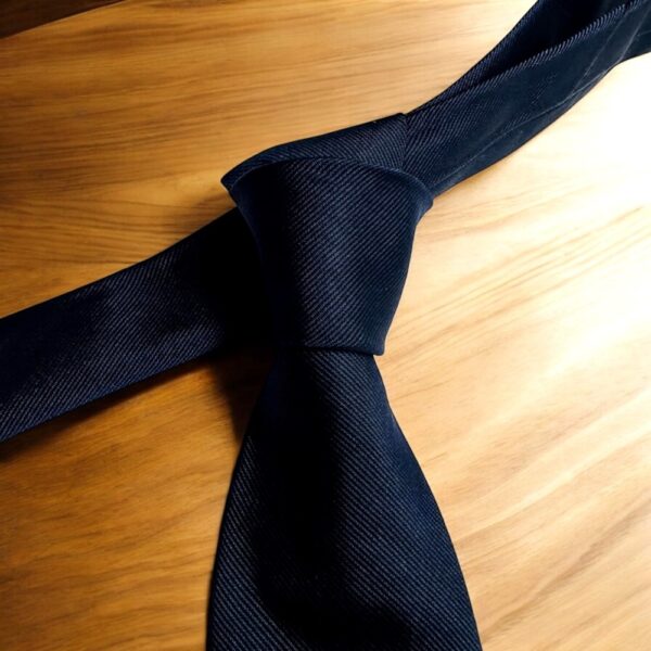 4708-Caravat-DUNHILL silk tie 8.3cm-Đã sử dụng/Khá sạch0